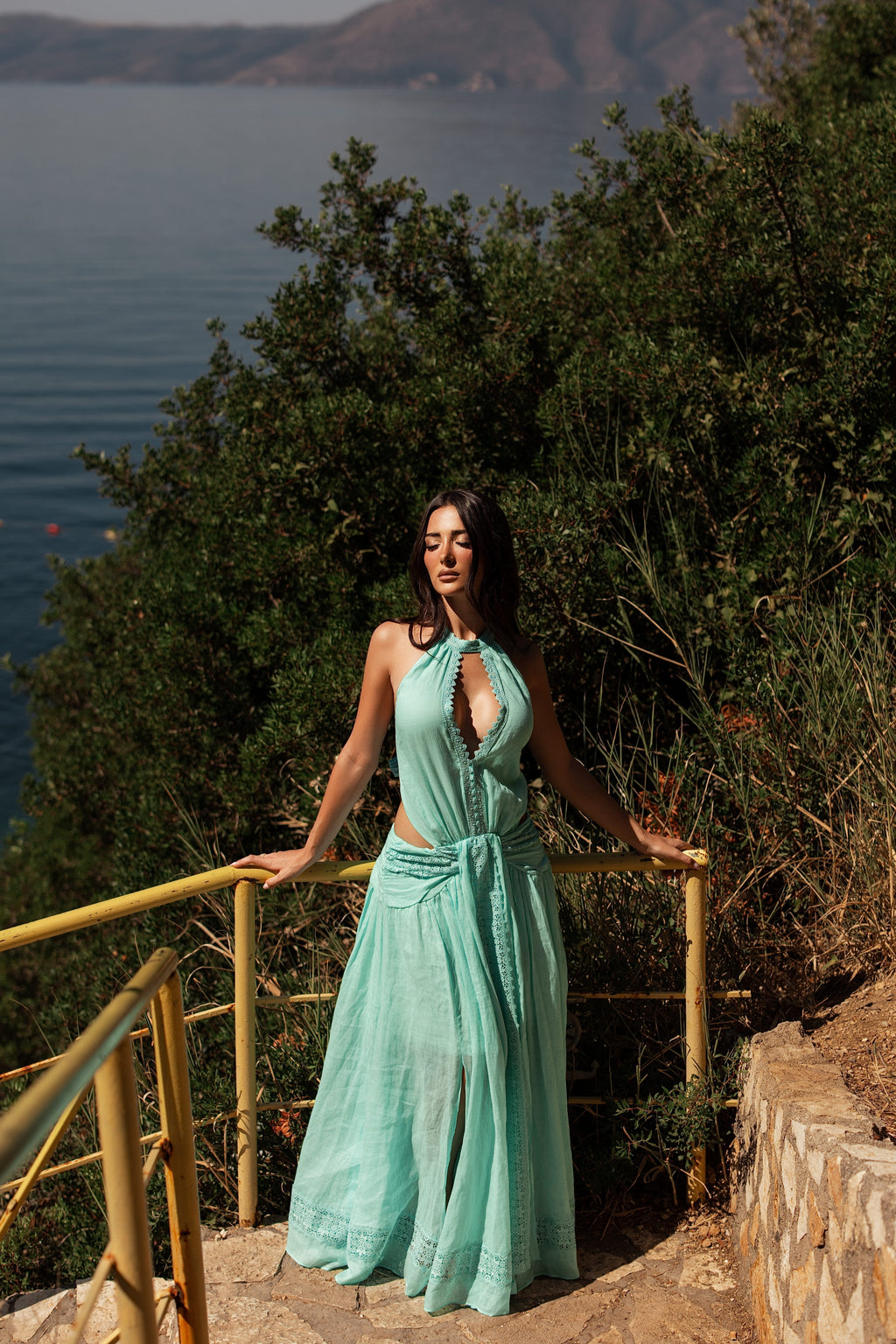 Lona